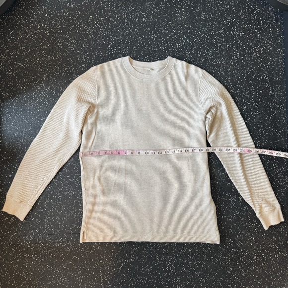 Uniqlo Waffle Knit Long Sleeve - Picture 3 of 5